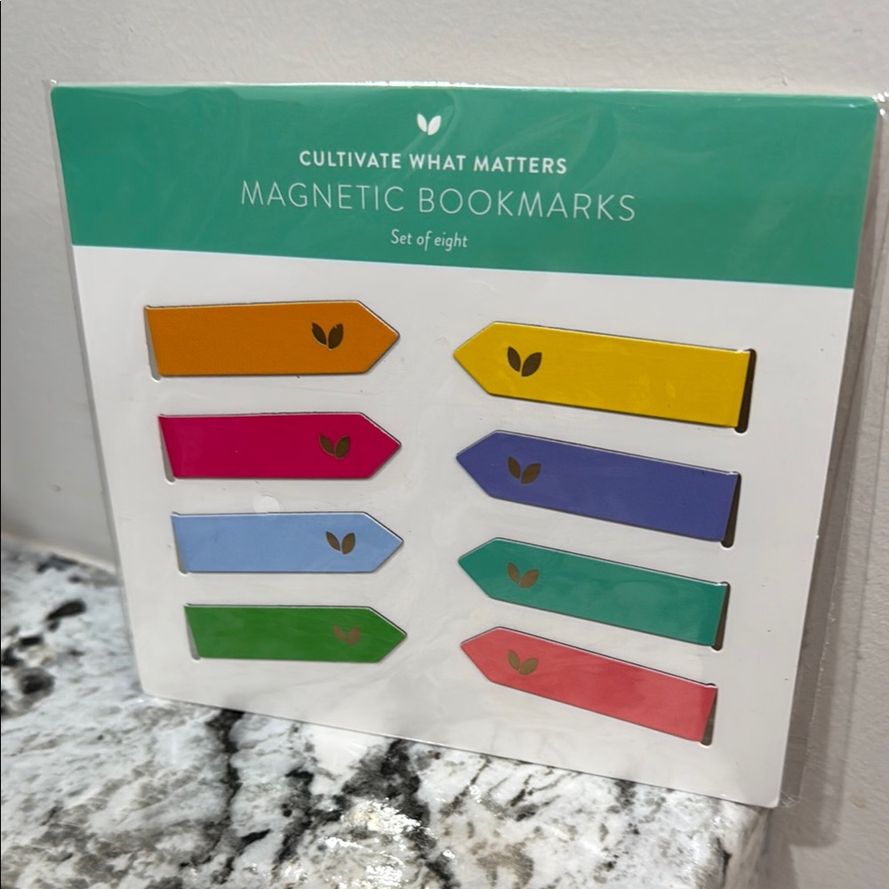 Colorful Magnetic Bookmarks Set
